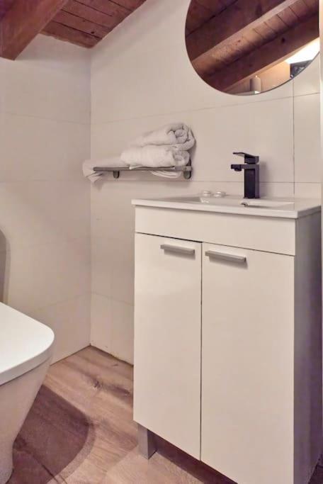 דירות ולנסיה Sunny Cozy Penthouse With A Terrace At Plaza Del Carmen מראה חיצוני תמונה
