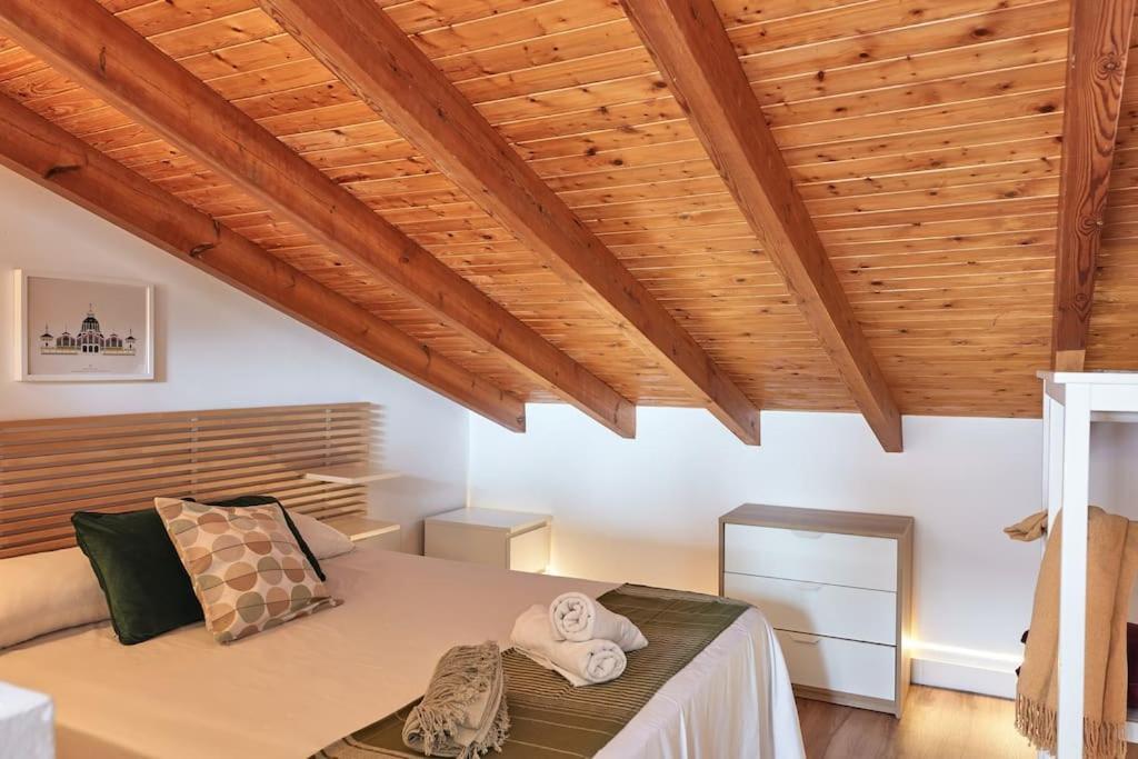 דירות ולנסיה Sunny Cozy Penthouse With A Terrace At Plaza Del Carmen מראה חיצוני תמונה