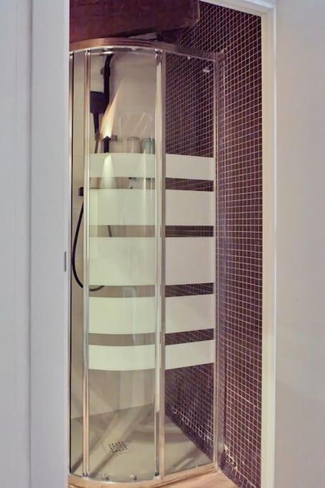 דירות ולנסיה Sunny Cozy Penthouse With A Terrace At Plaza Del Carmen מראה חיצוני תמונה